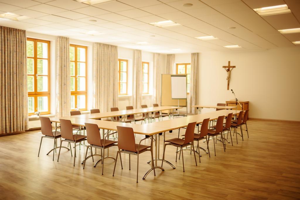 Kloster St. Josef Neumarkt in der Oberpfalz Bagian luar foto